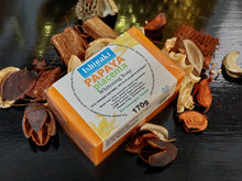 Load image into Gallery viewer, Ishigaki Papaya-Placenta Whitening Soap
